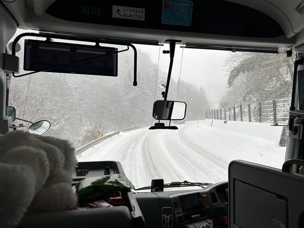 雪道運転中